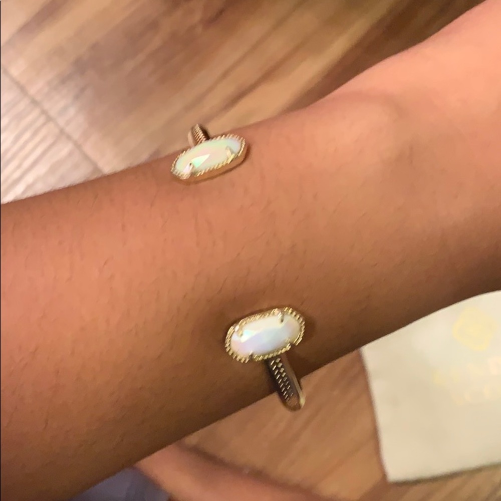 Kendra Scott bracelet